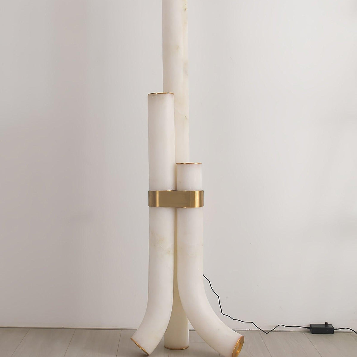 Nivoena Alabaster Stehleuchte