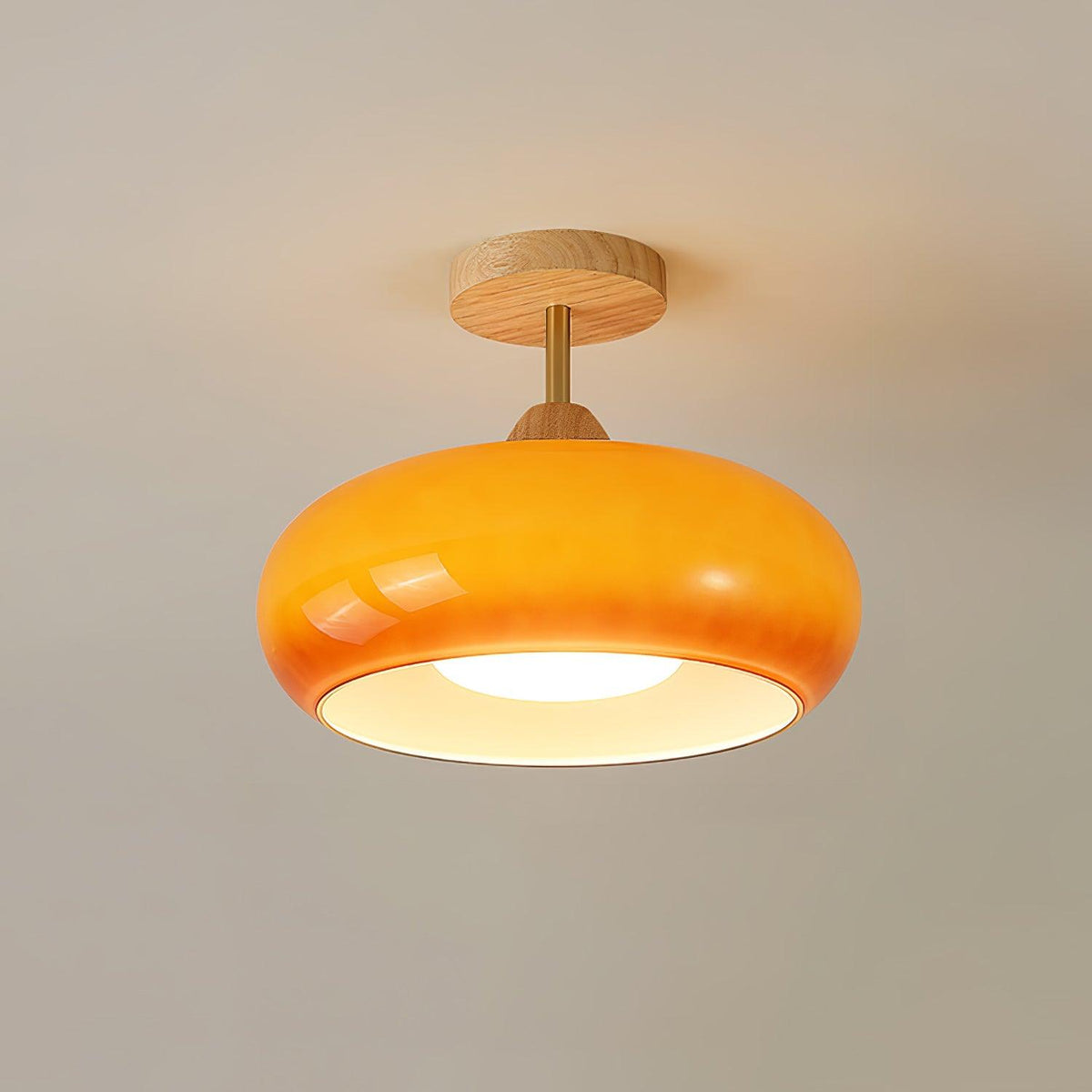 Charlotte Aufbau-Deckenleuchte aus Glas, Holz, Orange & Weiß