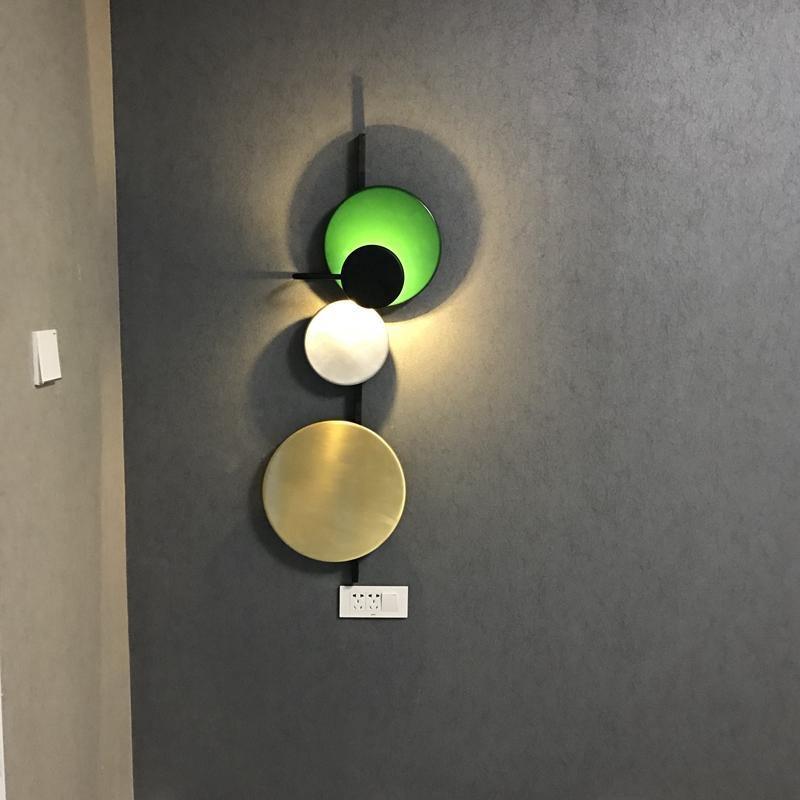 Mirq Wandleuchte mit magnetischen Scheiben Kunstvoll