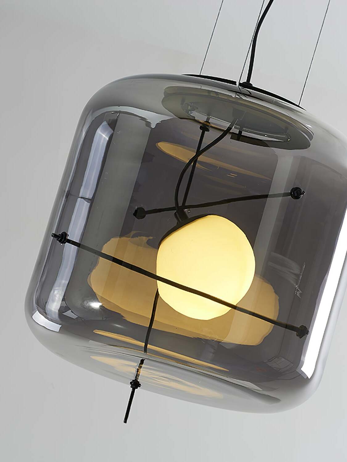 Ivex Pendelleuchte aus Glas im zeitgenössischen Stil