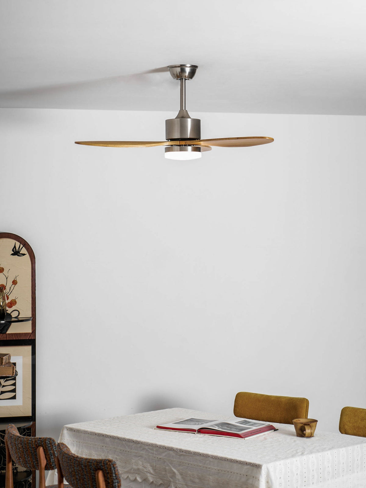 HushGlow Deckenventilator mit Beleuchtung