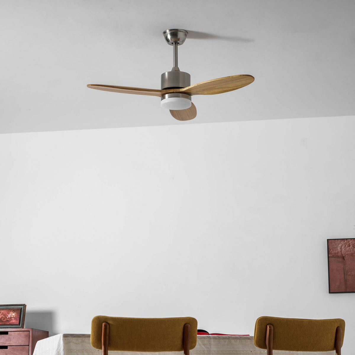 HushGlow Deckenventilator mit Beleuchtung