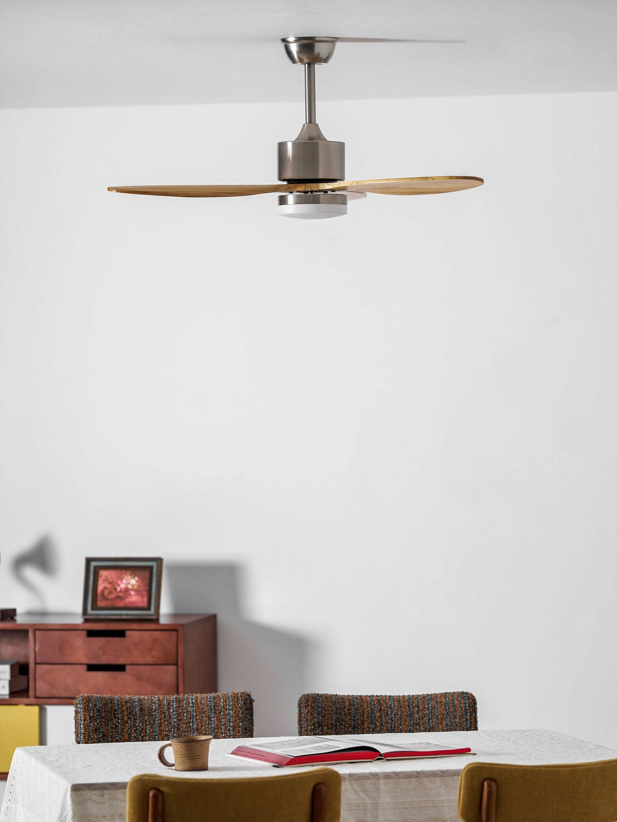 HushGlow Deckenventilator mit Beleuchtung