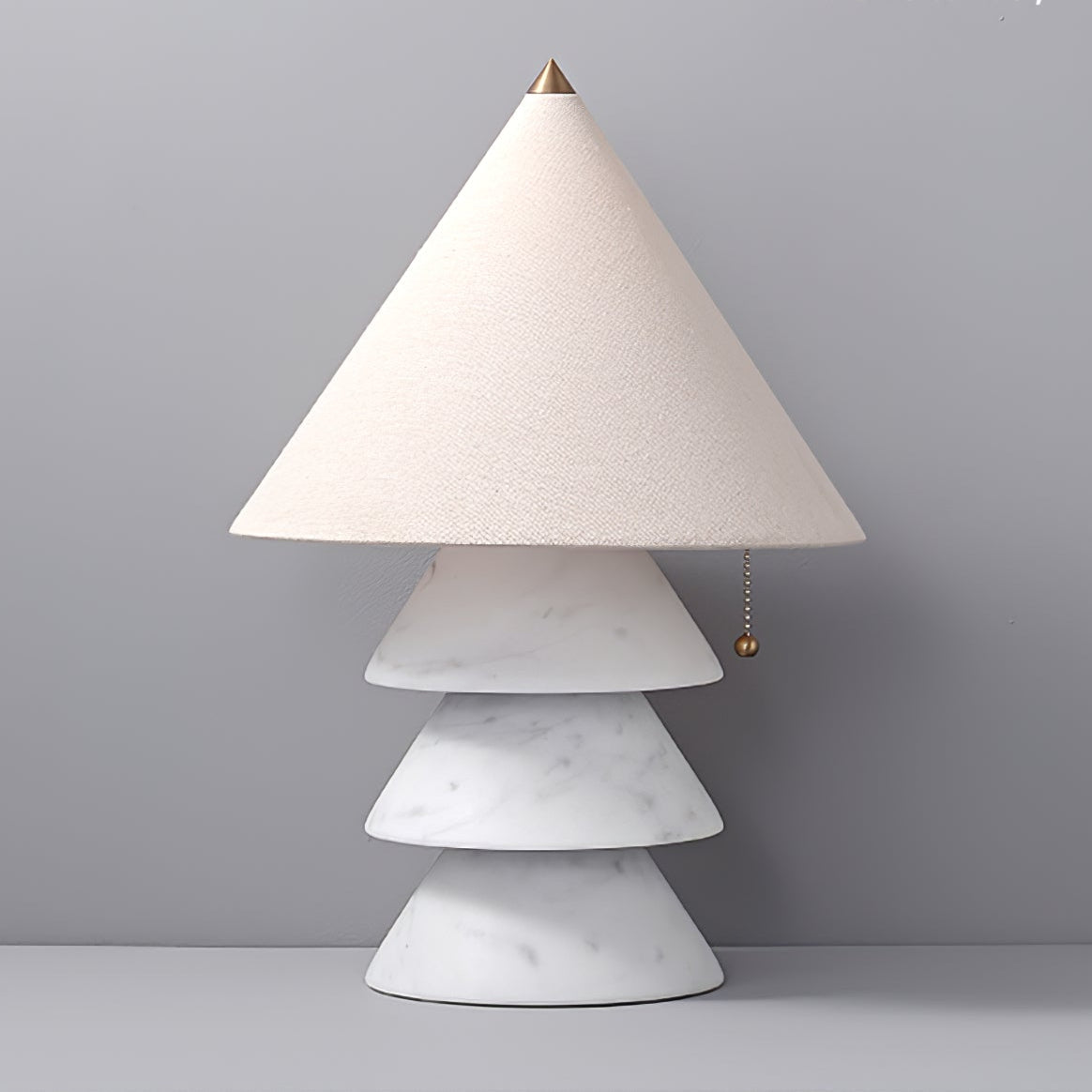 Pyramid Retro Marmor Tischleuchte