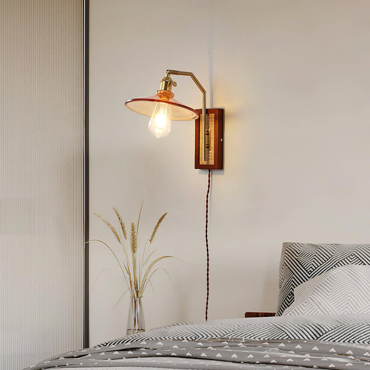 Brix Premium zeitgenössische Kunstglas-Wandleuchte mit Bambus