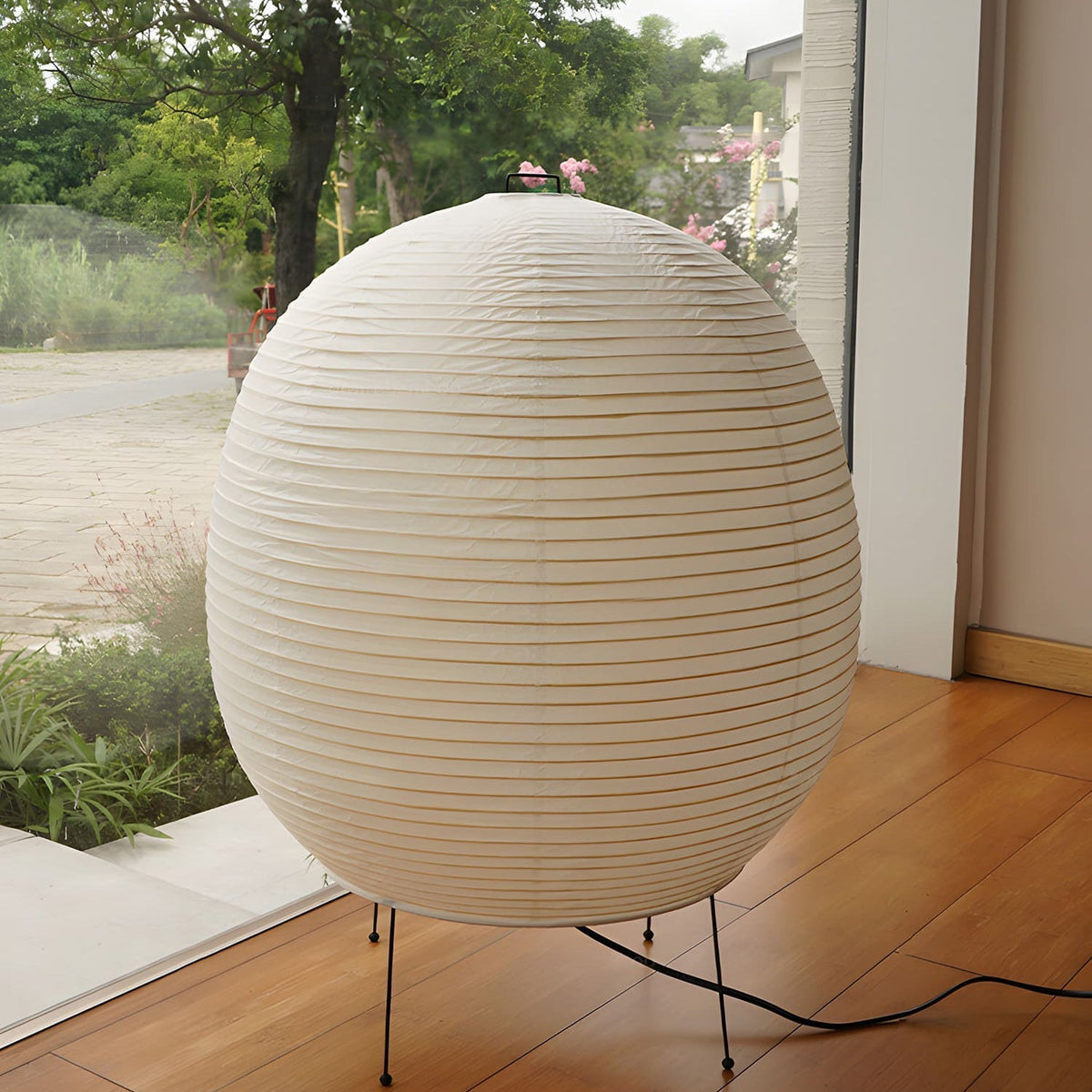 Lunaella Tischleuchte aus Mispelpapier in Laternenform