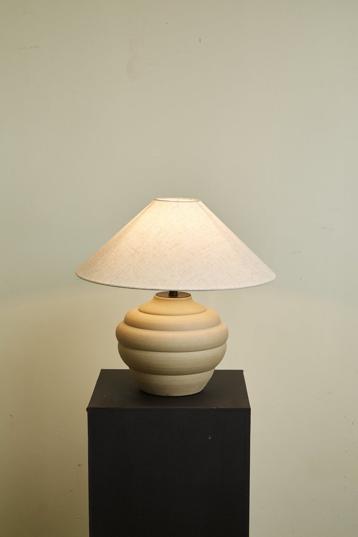 Sereno Ripple Clay Tischleuchte