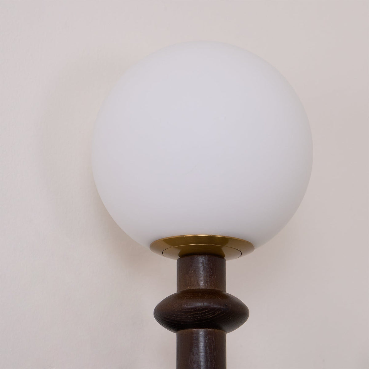 Elmiror Elegance Römische Säule Glas-Wandleuchte aus Holz, und