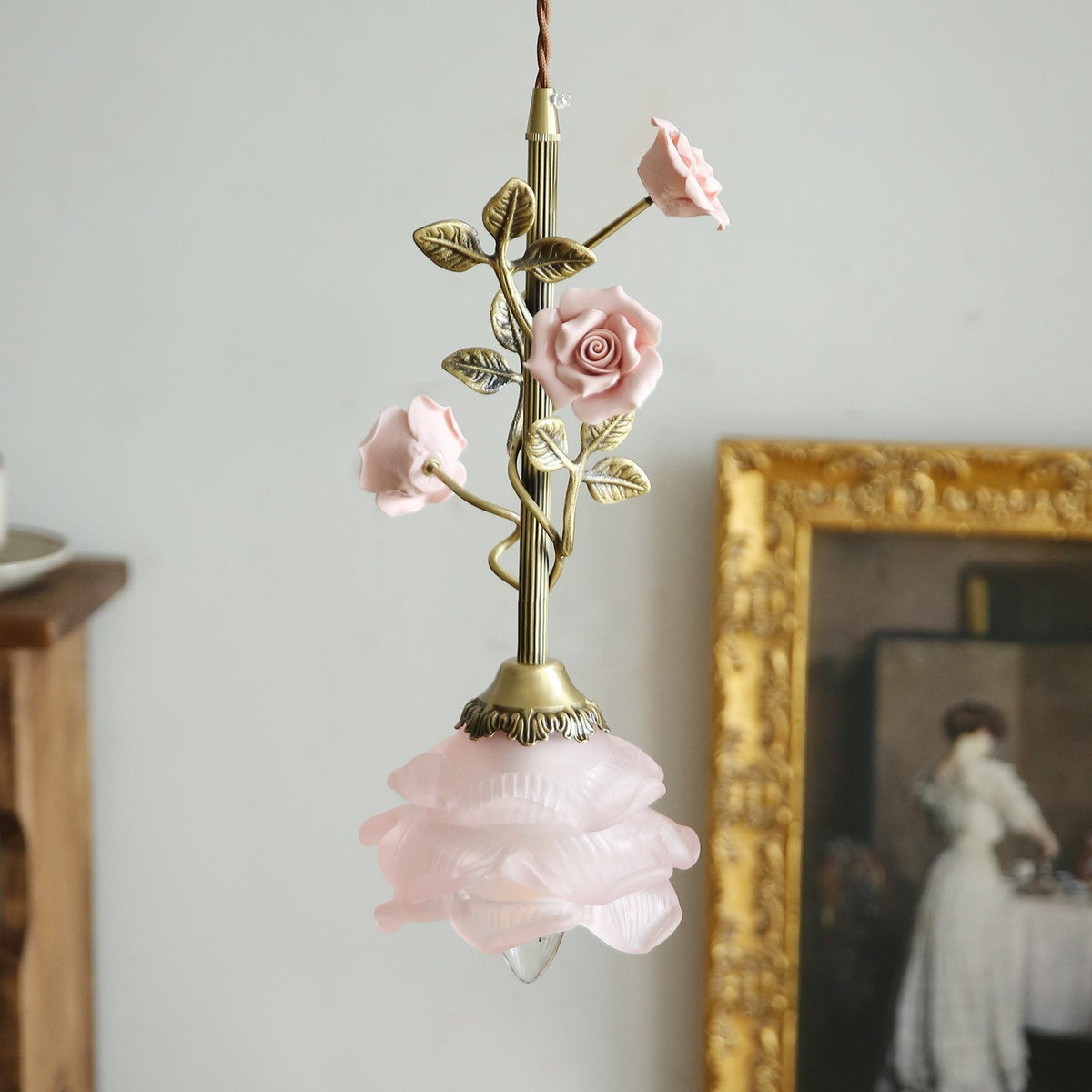 Avenoielle Pendelleuchte mit floraler Blumendekoration