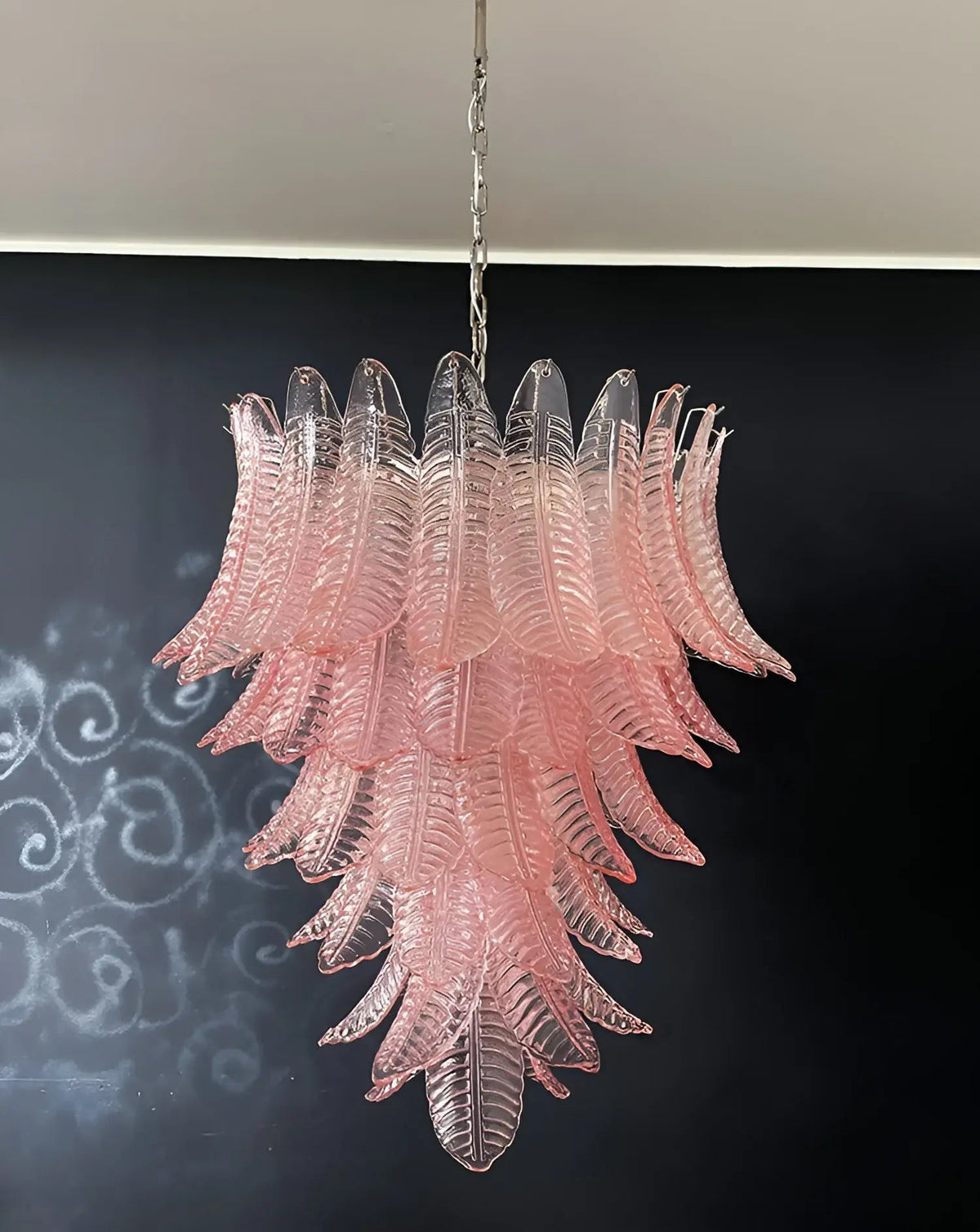 Liorisian Kronleuchter Pink Murano-Glasblätter Kaskaden Romantisch