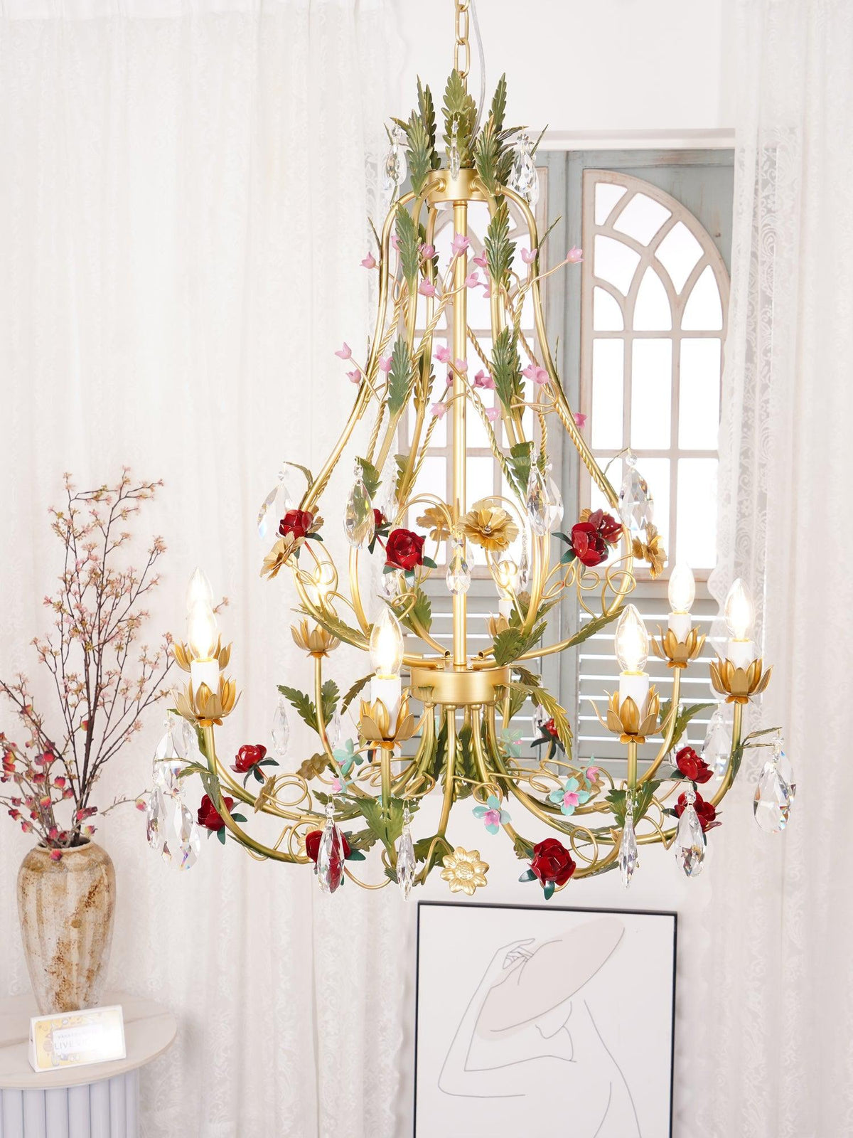 Selarella Kronleuchter aus Messing mit floralen Rosen und Kristallkerzen