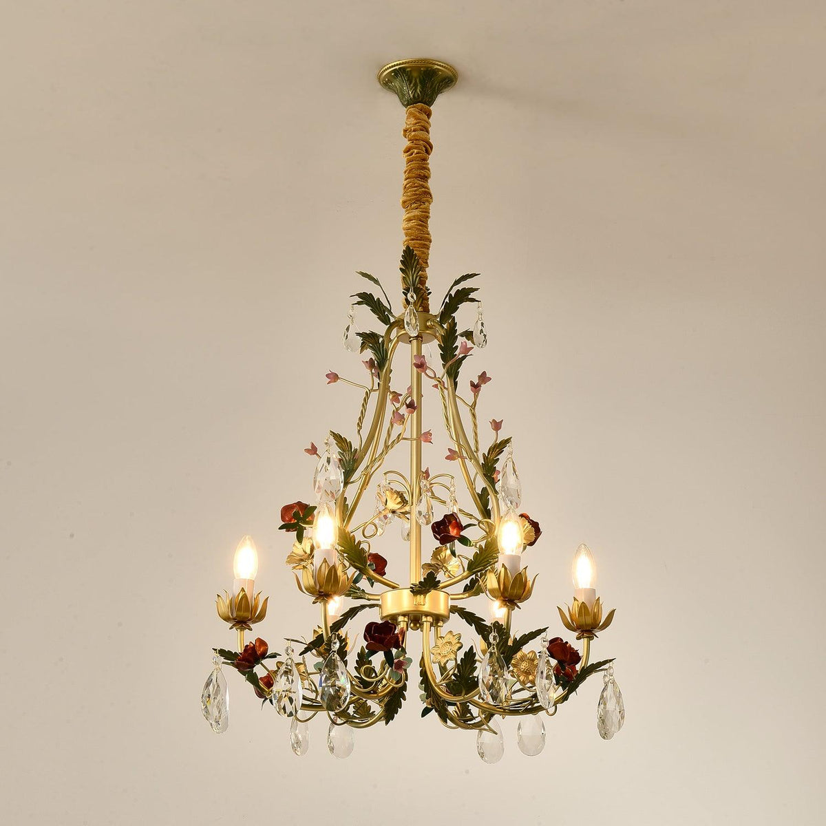 Selarella Kronleuchter aus Messing mit floralen Rosen und Kristallkerzen