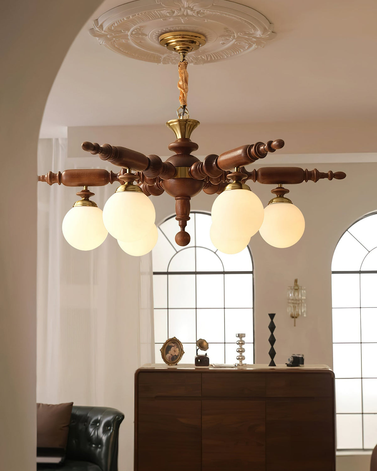 Olvenir Kronleuchter aus Holz und Glas in rustikalem Stil