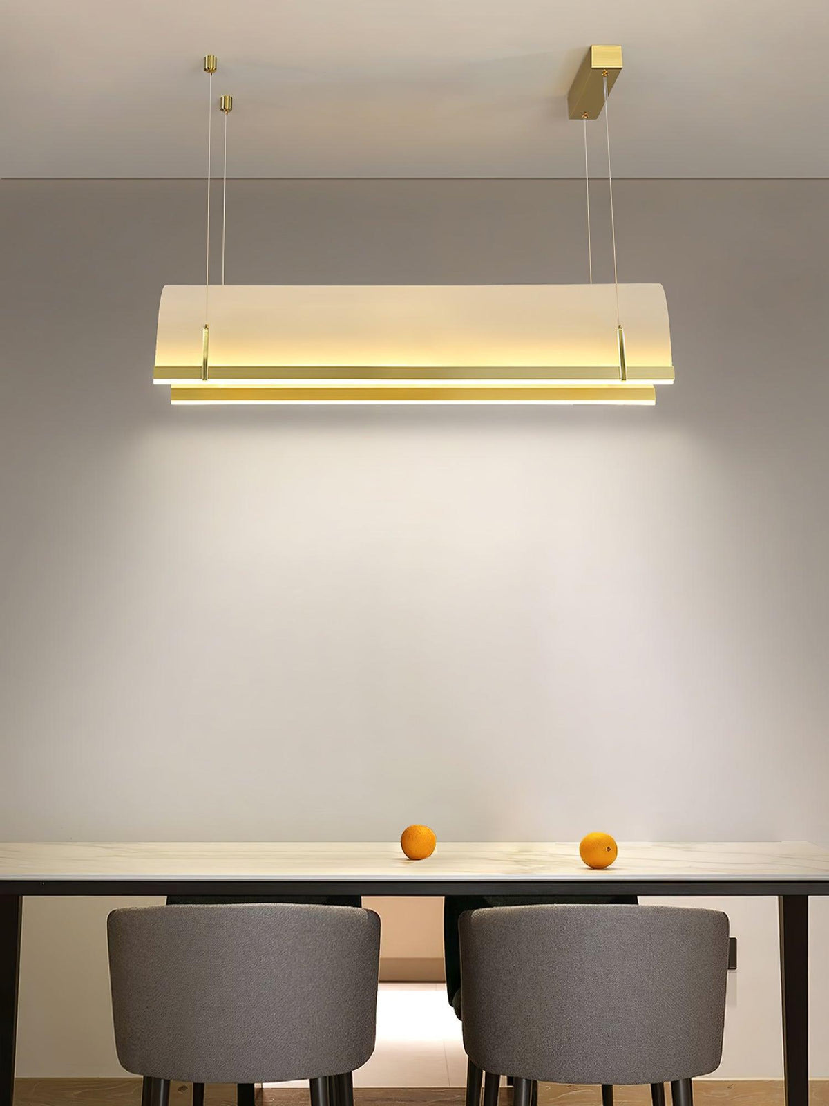 Cevinen lineare Pendelleuchte in Gold
