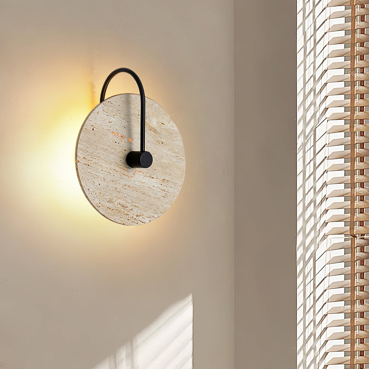 Ulsk Travertine Wandleuchte