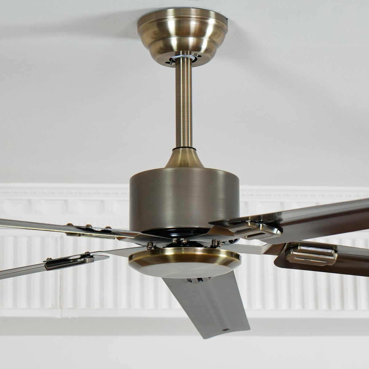 Vosolara Premium Deckenventilator mit Beleuchtung