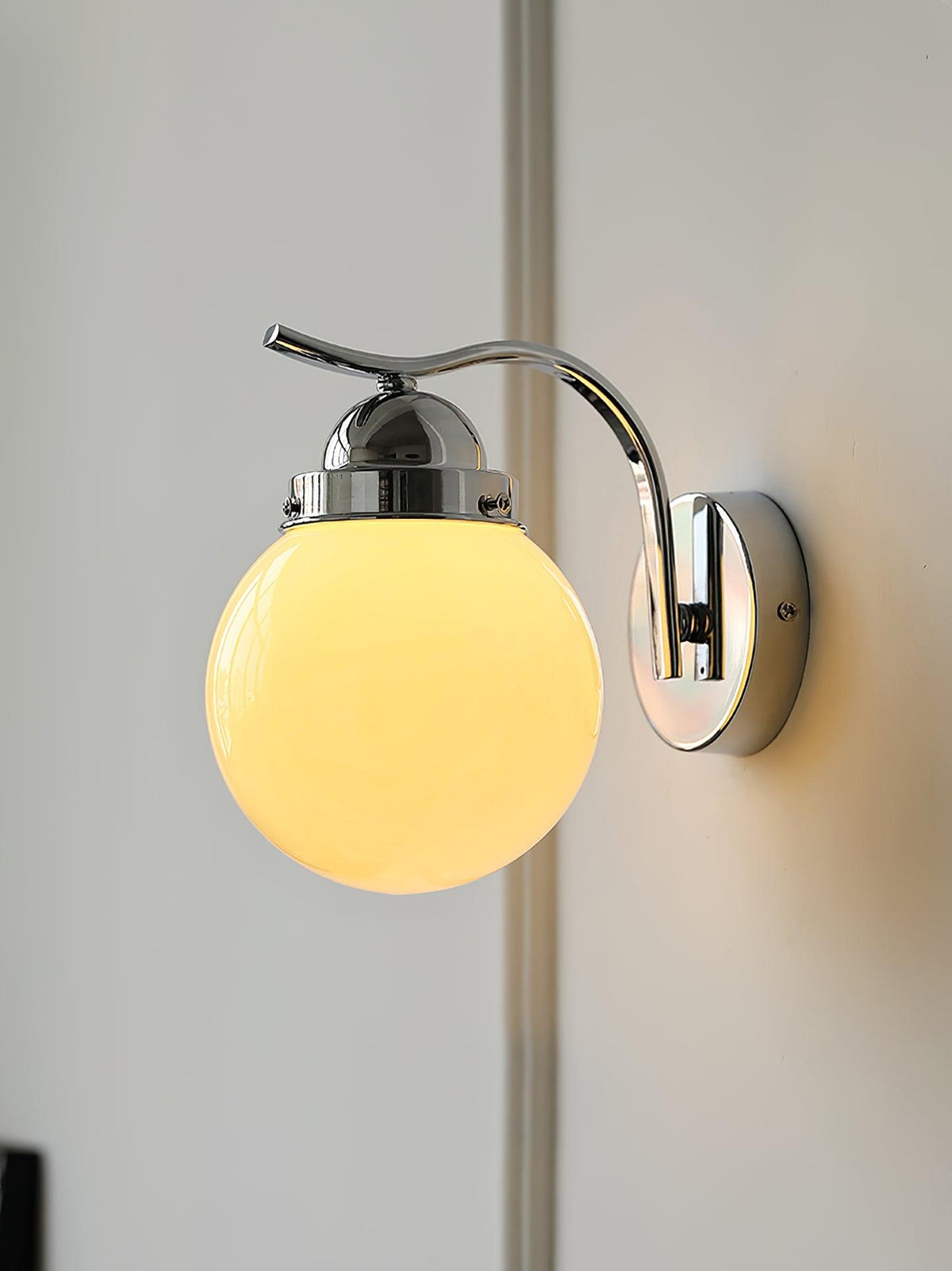 Avrinir zeitgenössische minimalistische Glas-Wandleuchte