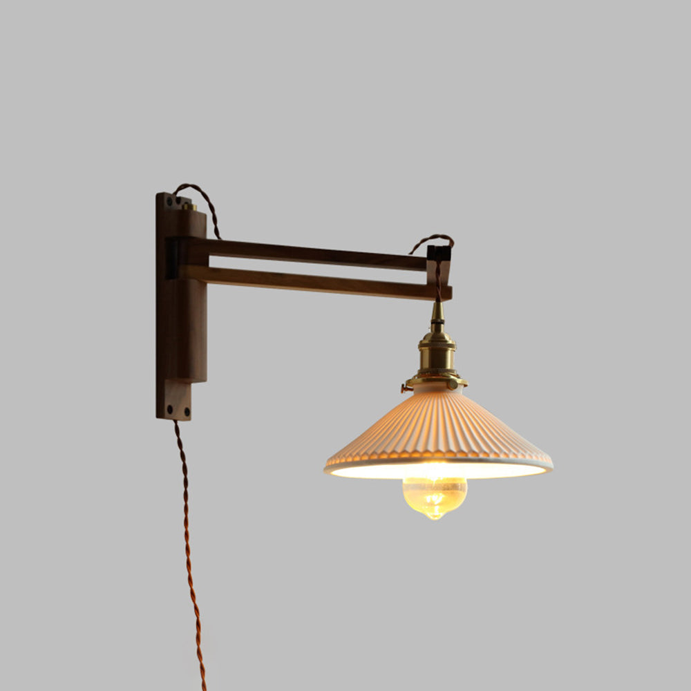 Muto Vintage LED Wandleuchte Plissee, Innen Treppenhaus, Glas/Holz/Keramik