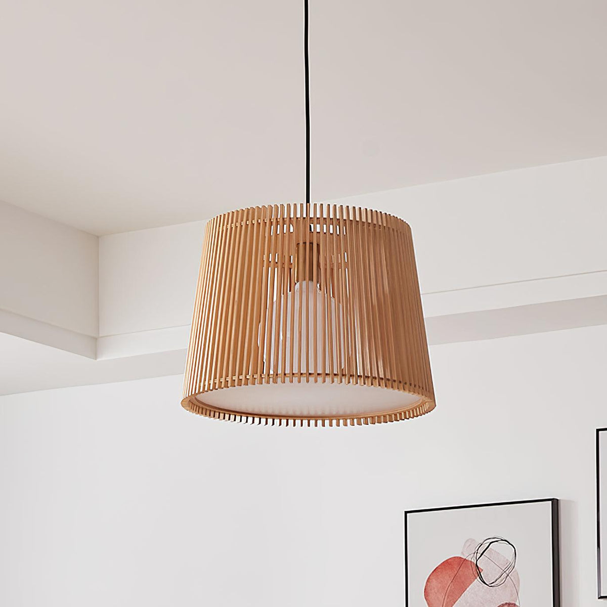 Clou Pendelleuchte aus Holz im Retro-Stil