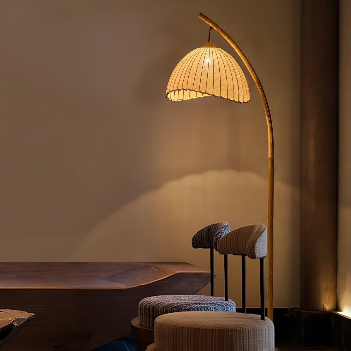 Liveno Minimalistische Stehleuchte aus Marmor