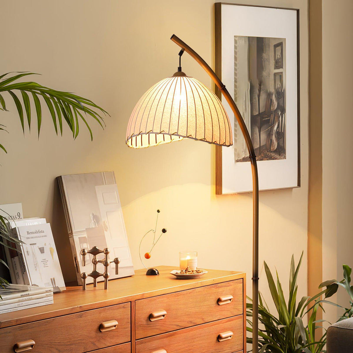 Liveno Minimalistische Stehleuchte aus Marmor