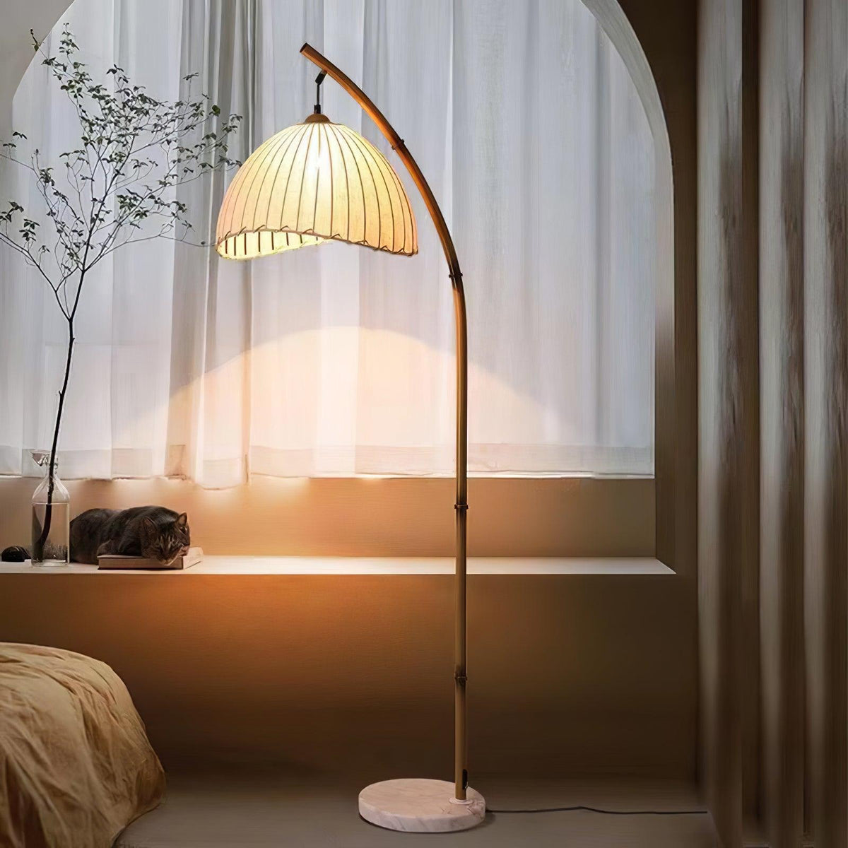 Liveno Minimalistische Stehleuchte aus Marmor