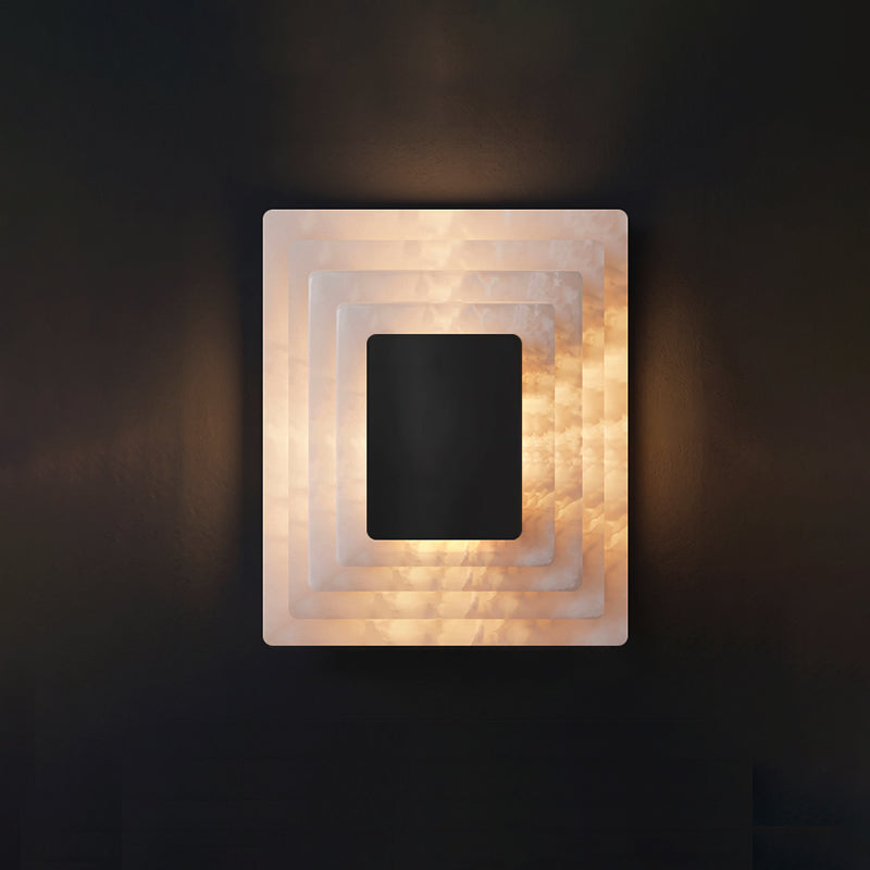 Sedgemere Gestufte Alabaster-Wandleuchte