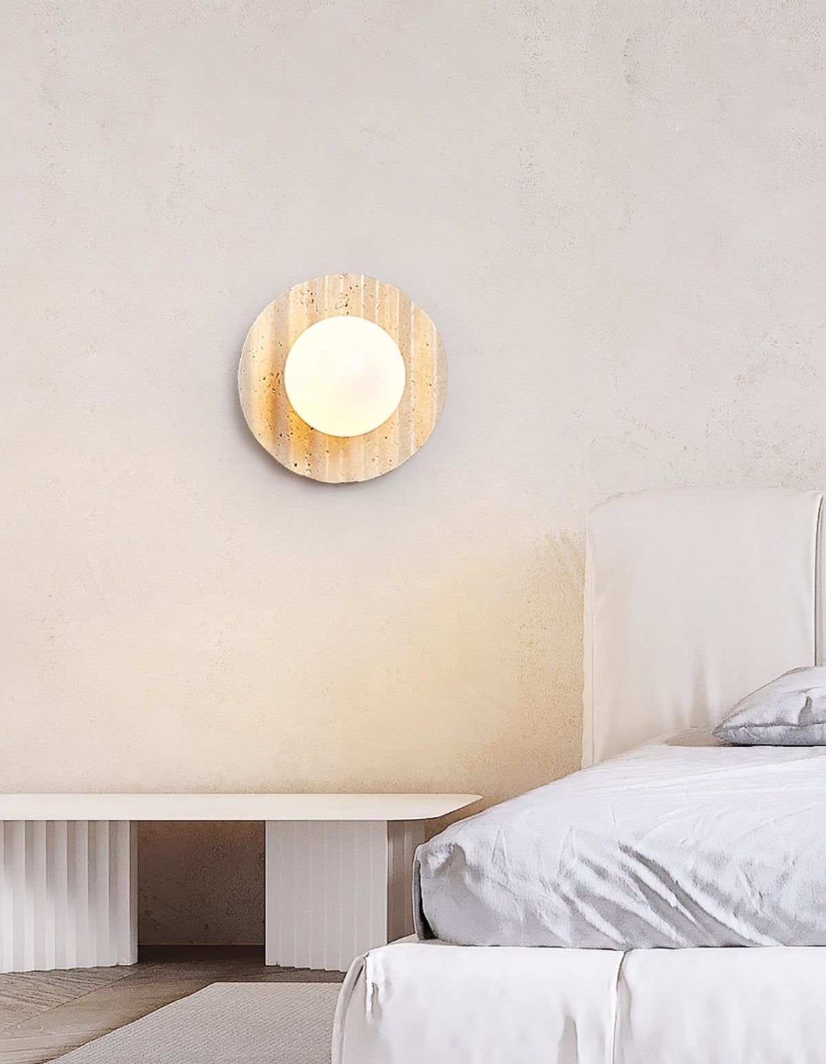 Aluk Travertine-Wandleuchte