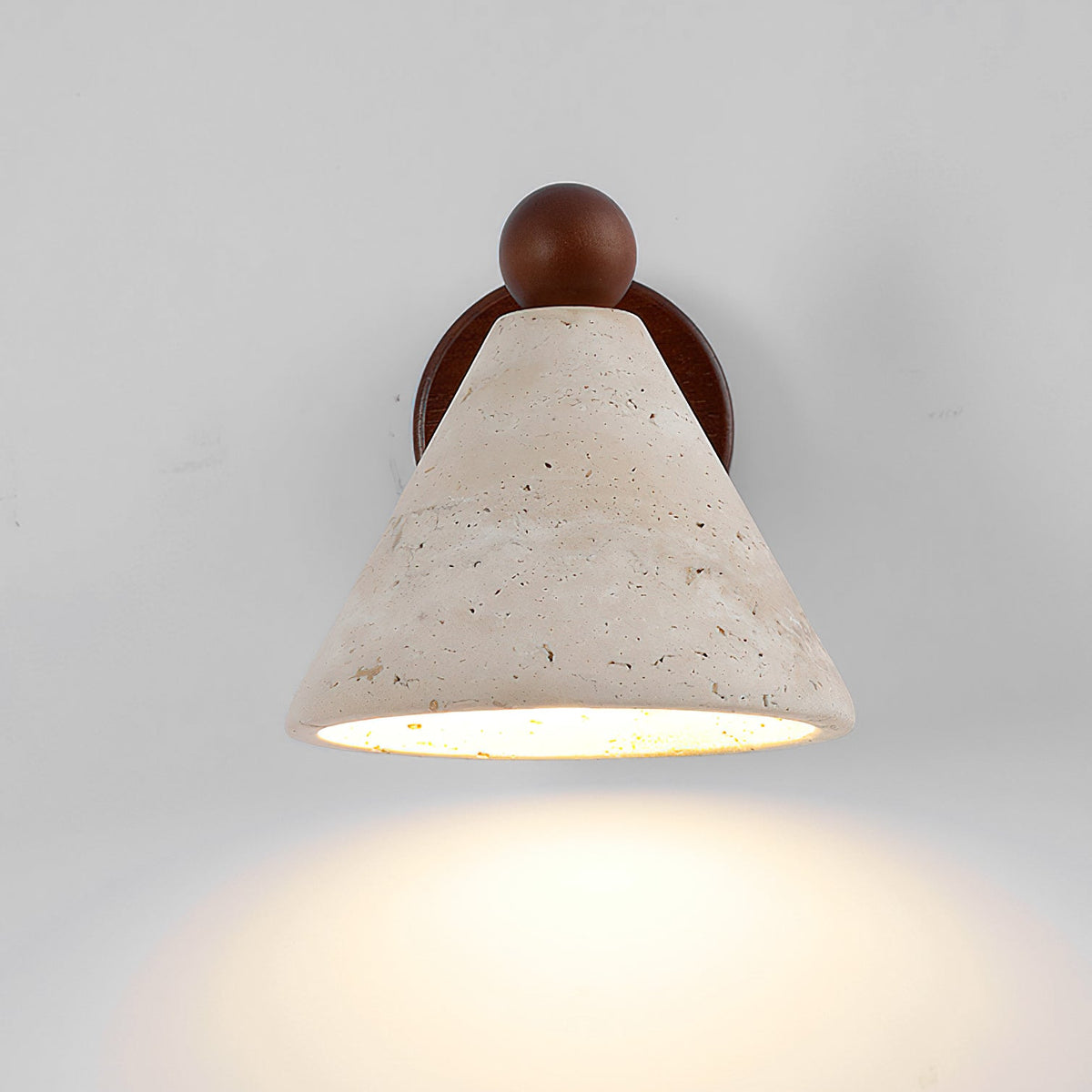 Basil Travertine Wandleuchte