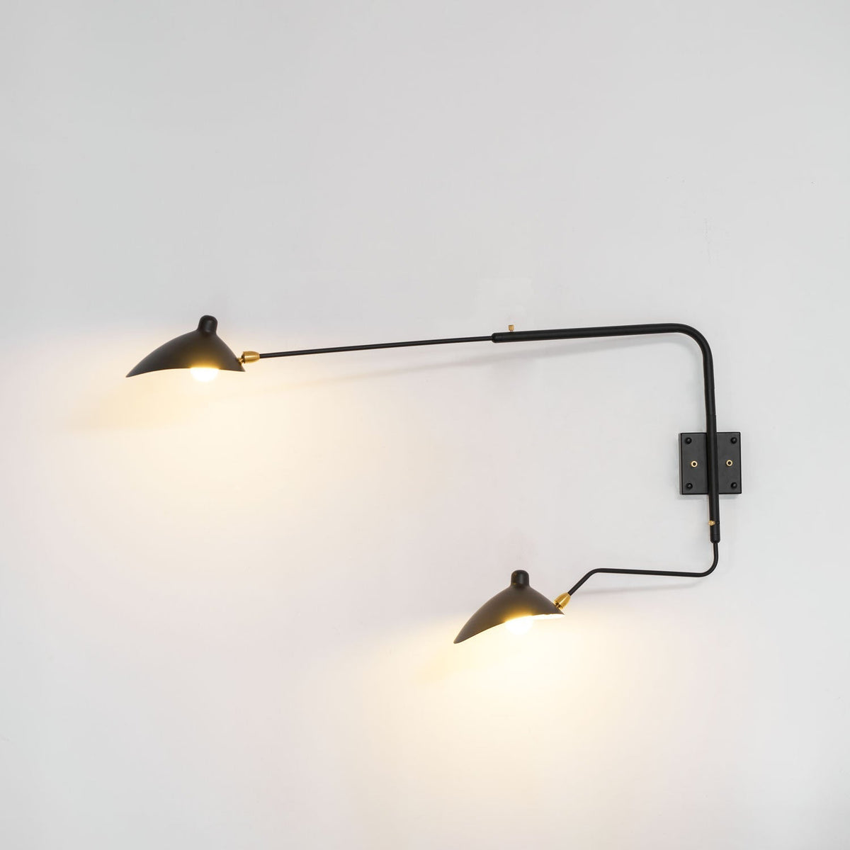 Avenarora Wandleuchte Einarm zarte Linien und elegant für Schlafzimmer Wohnzimmer | Cielum