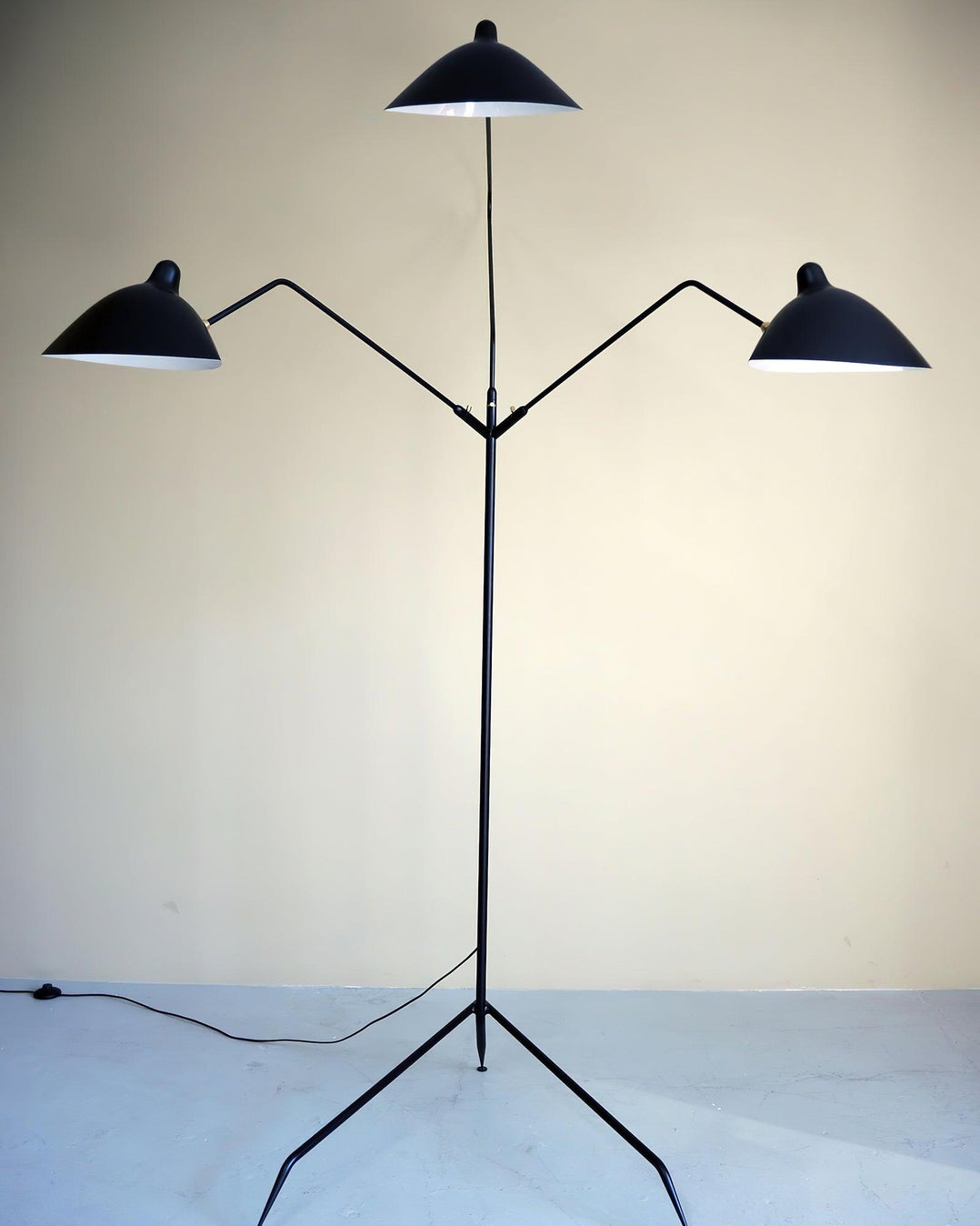 Nellie Minimalistische Stehleuchte