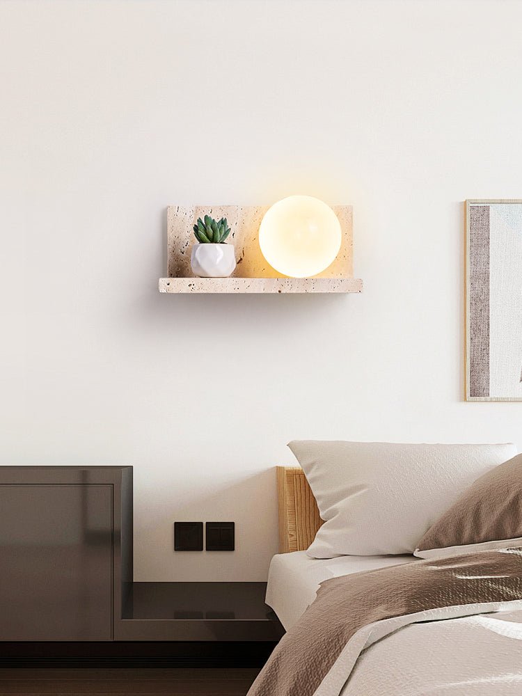 Vanthel Regal Wandleuchte aus Travertin mit Kugelschirm für Pflanzen-Display und Kopfteil