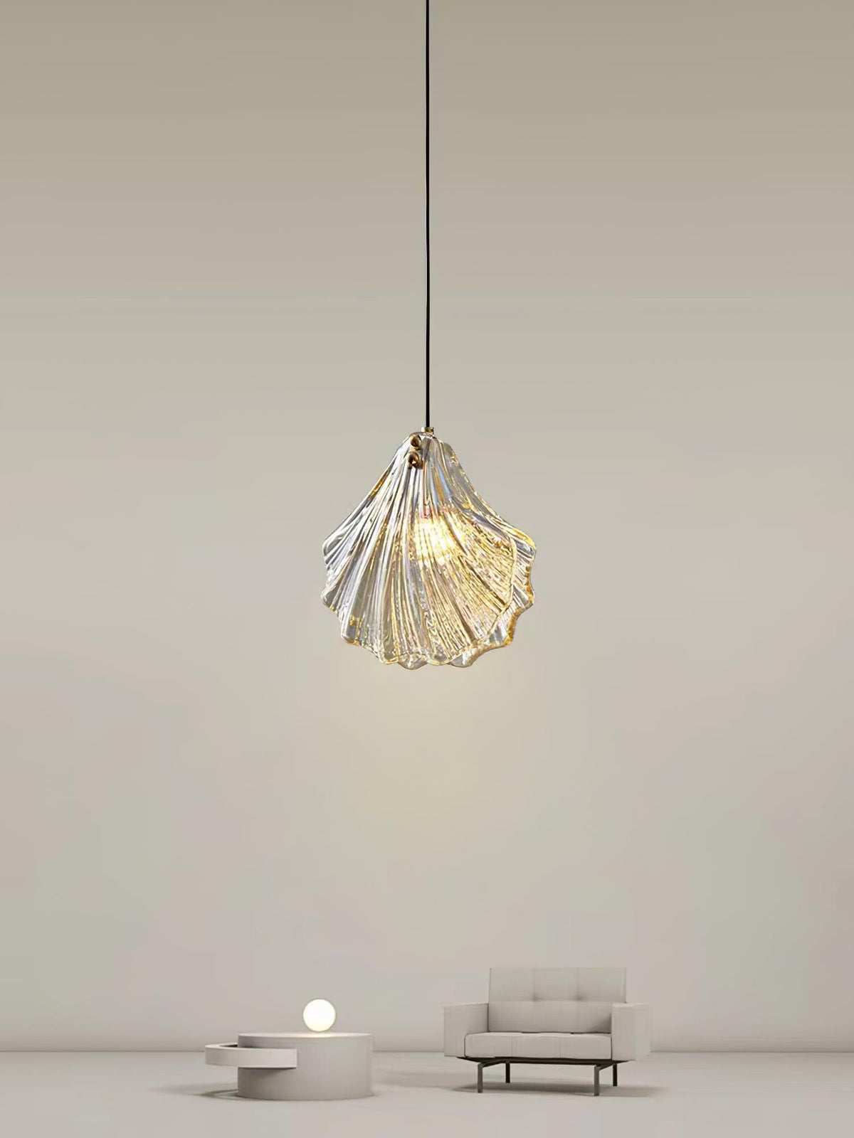 Veda Pendelleuchte aus Glas in Schalenform künstlerisch elegant