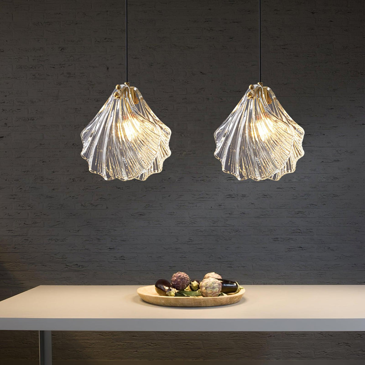 Veda Pendelleuchte aus Glas in Schalenform künstlerisch elegant