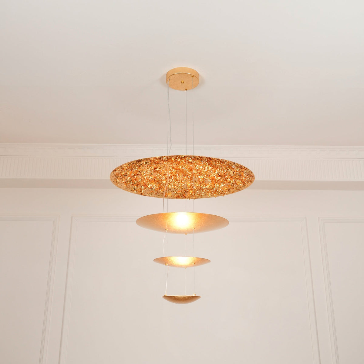 Phelion mehrschichtige Pendelleuchte aus Goldfolie
