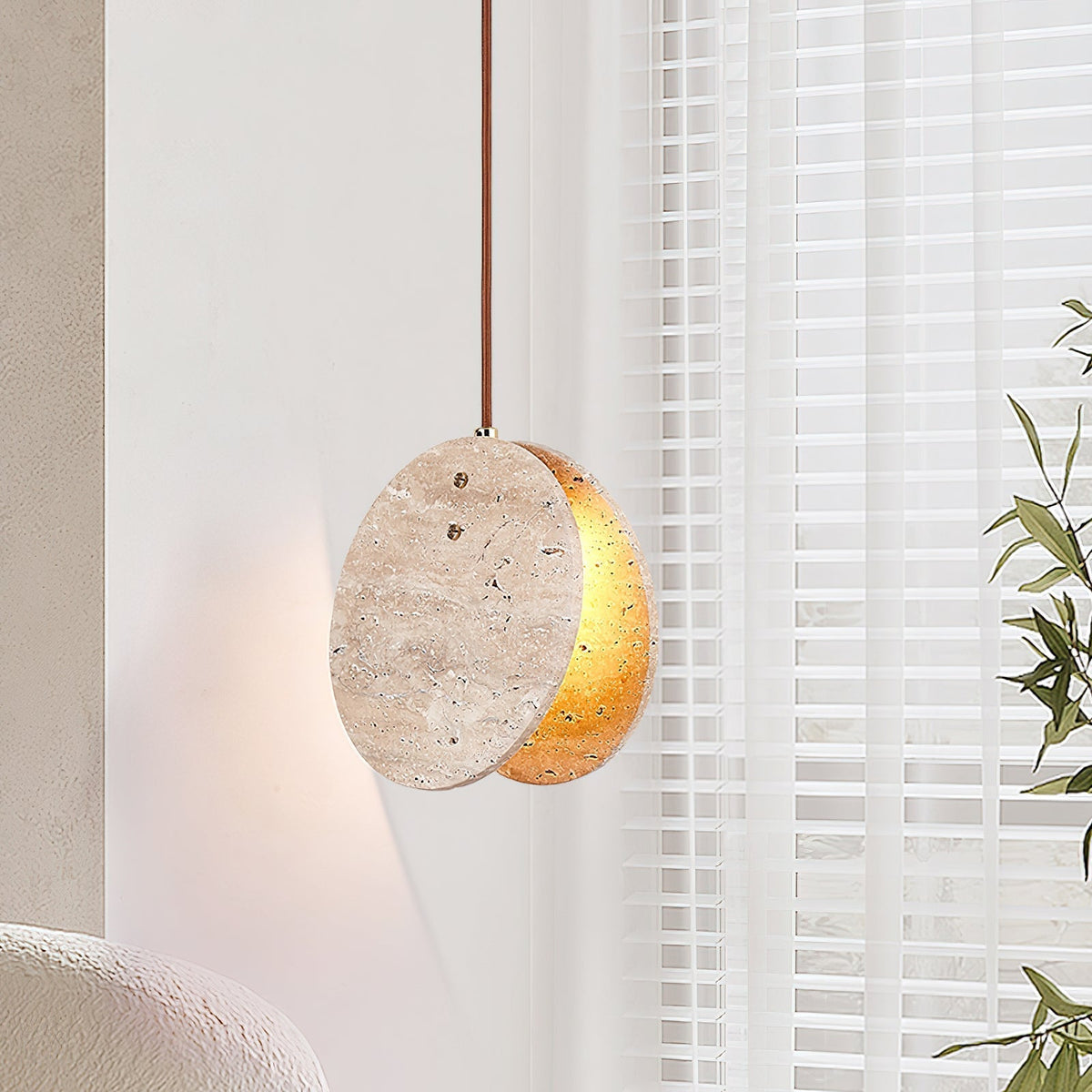 Sern Crescent Travertine Pendelleuchte