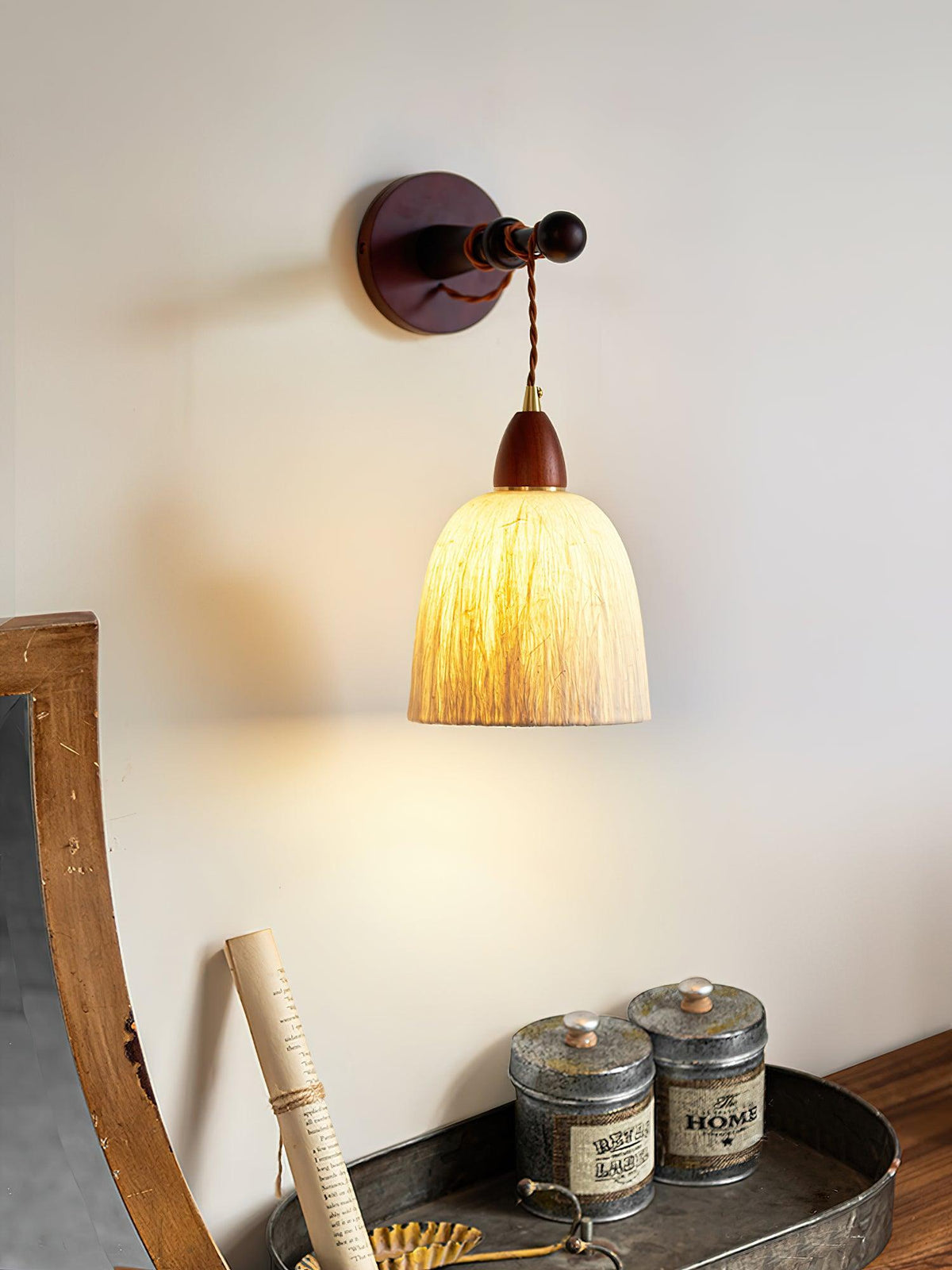 Vitheos Elegance Walnuss-Holz Wandleuchte in natürlicher Farbe
