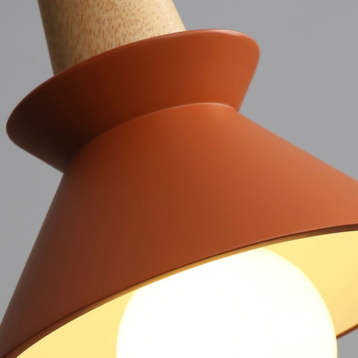Revelo Pendelleuchte Holz Raum nordisch minimalistisch