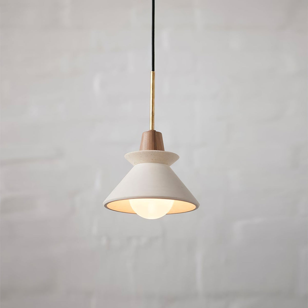 Revelo Pendelleuchte Holz Raum nordisch minimalistisch