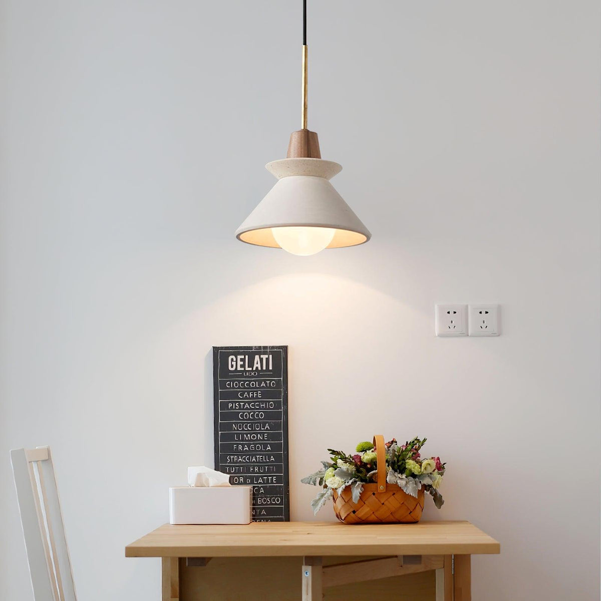 Revelo Pendelleuchte Holz Raum nordisch minimalistisch