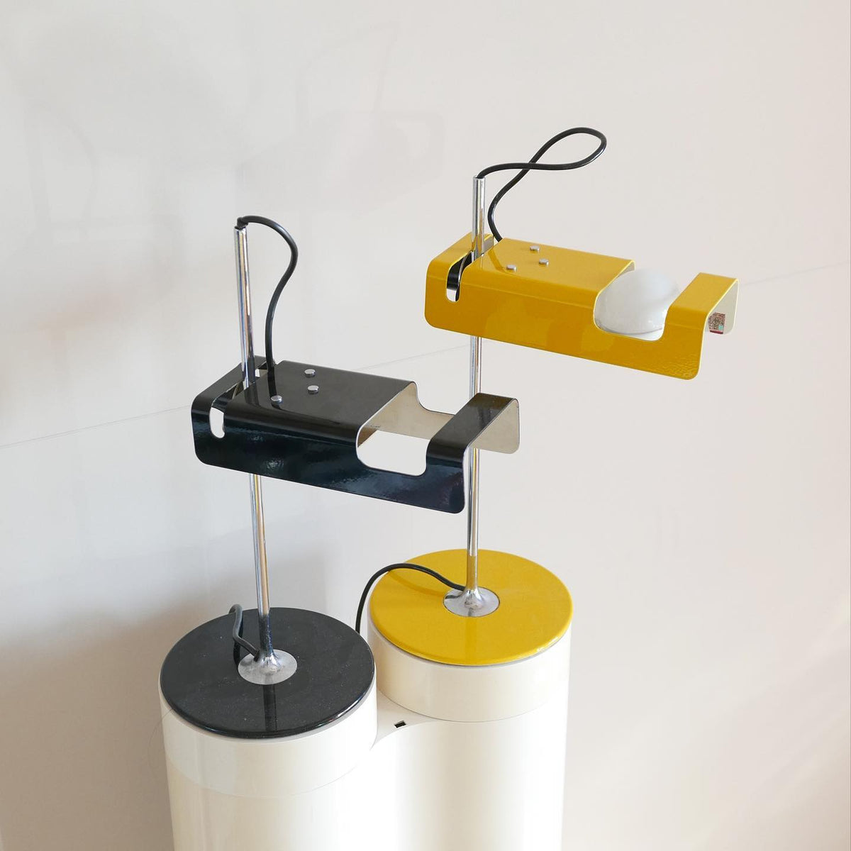 Lumousin futuristische Tischleuchte