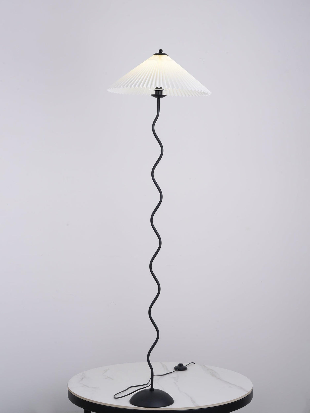 Lioraven Stoff-Minimalistische Stehleuchte