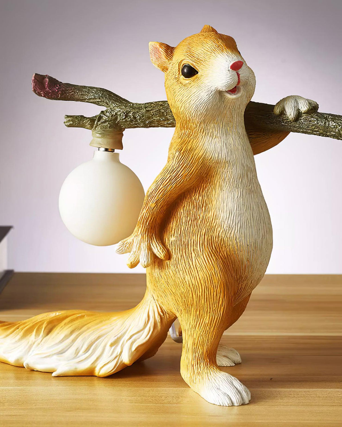 Squirrel Tischlampe
