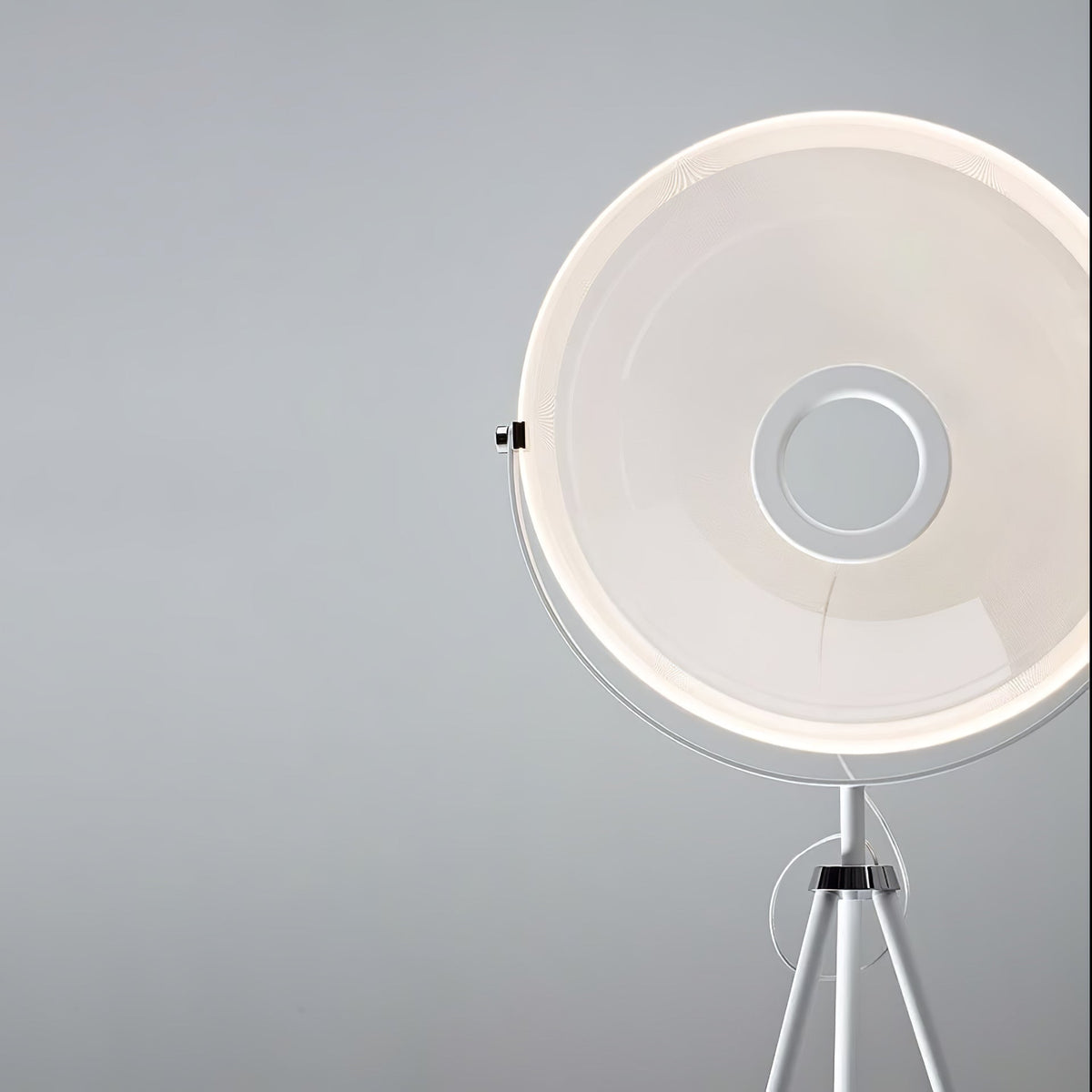Zasolyra Tripod Stehleuchte