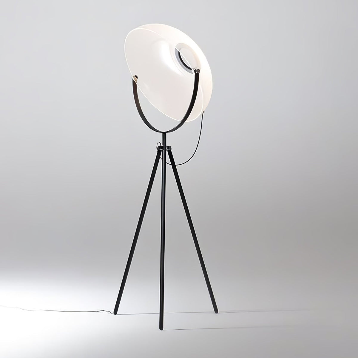 Zasolyra Tripod Stehleuchte