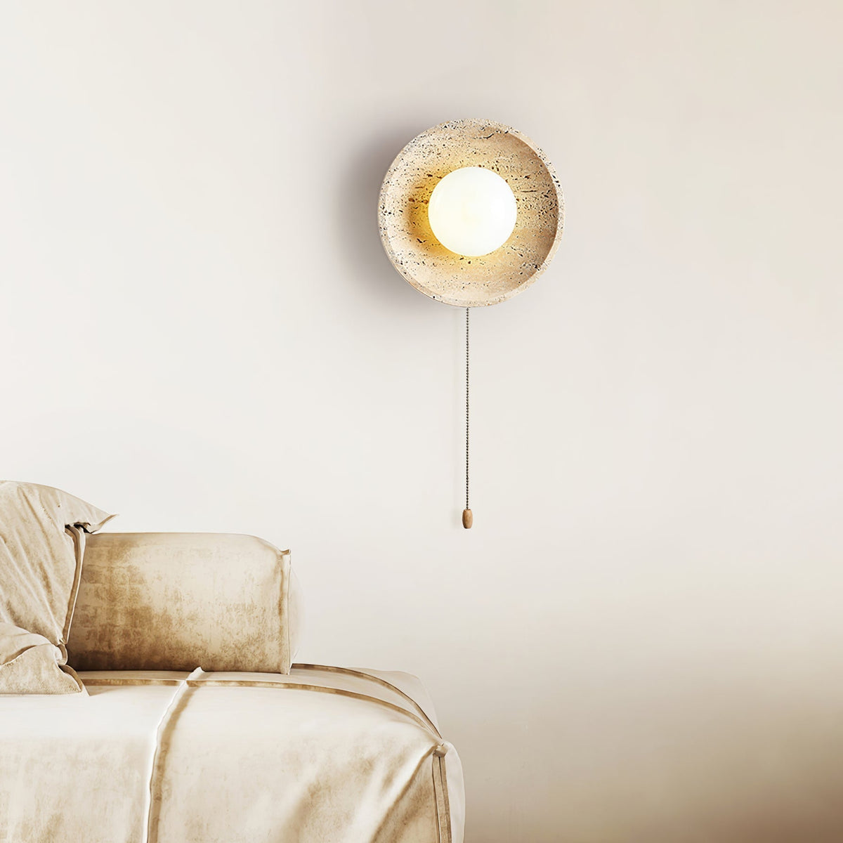 Tavik Bowl-Frame Travertine Wandleuchte