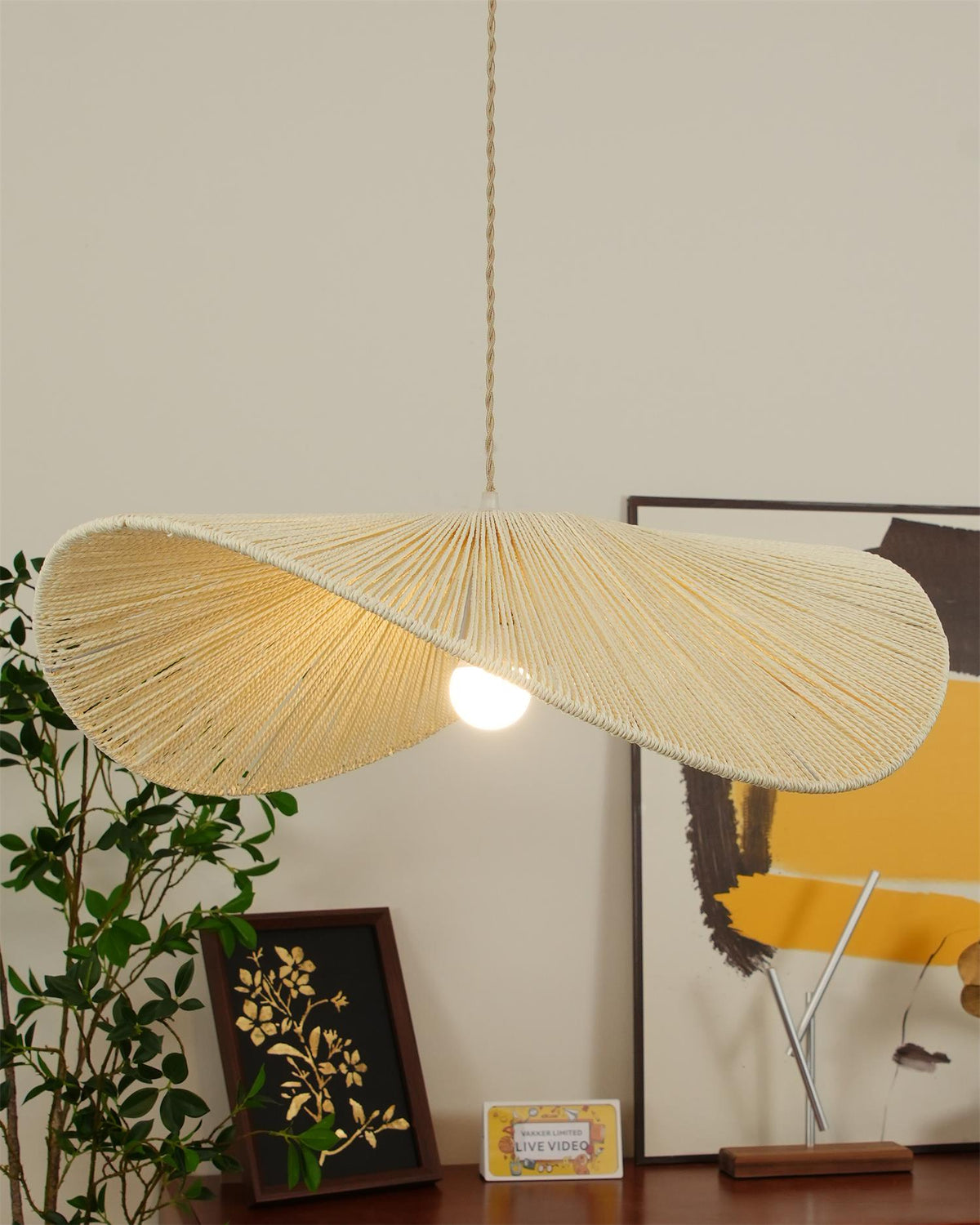 Canoeria Handgeflochtene Pendelleuchte aus natürlichem Rattan