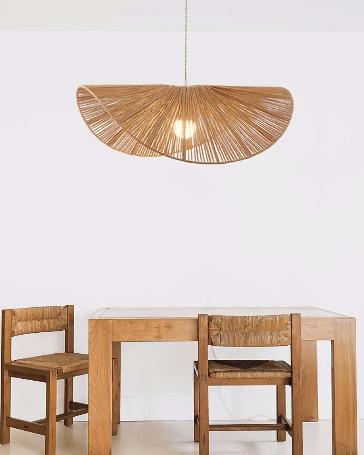 Canoeria Handgeflochtene Pendelleuchte aus natürlichem Rattan
