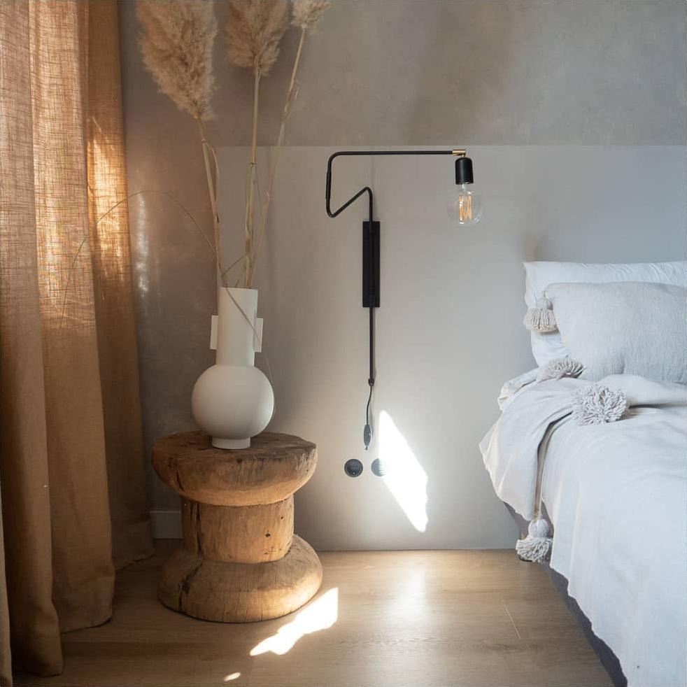 Elsoreth moderne minimalistische Wandleuchte mit Pendelbewegung