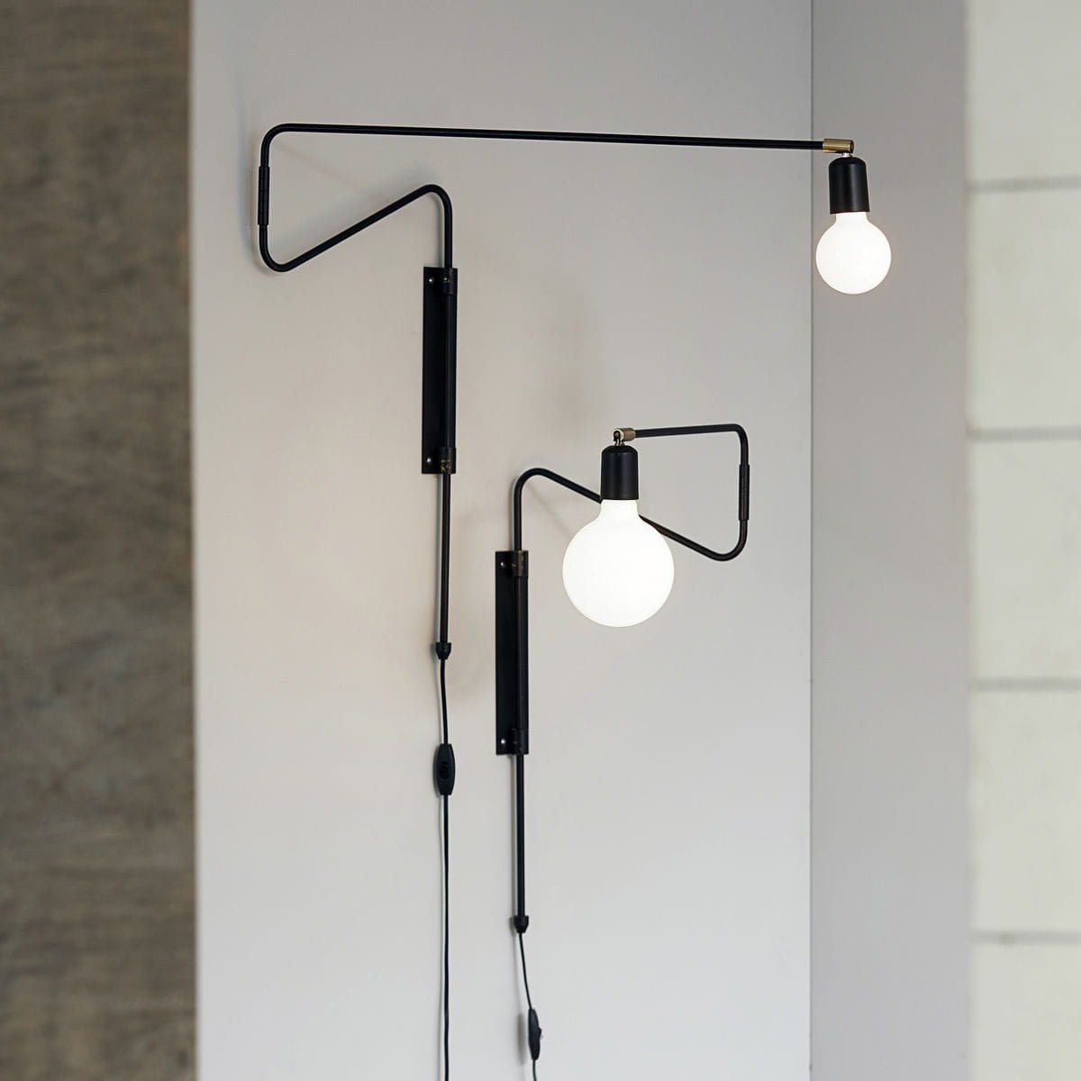 Elsoreth moderne minimalistische Wandleuchte mit Pendelbewegung